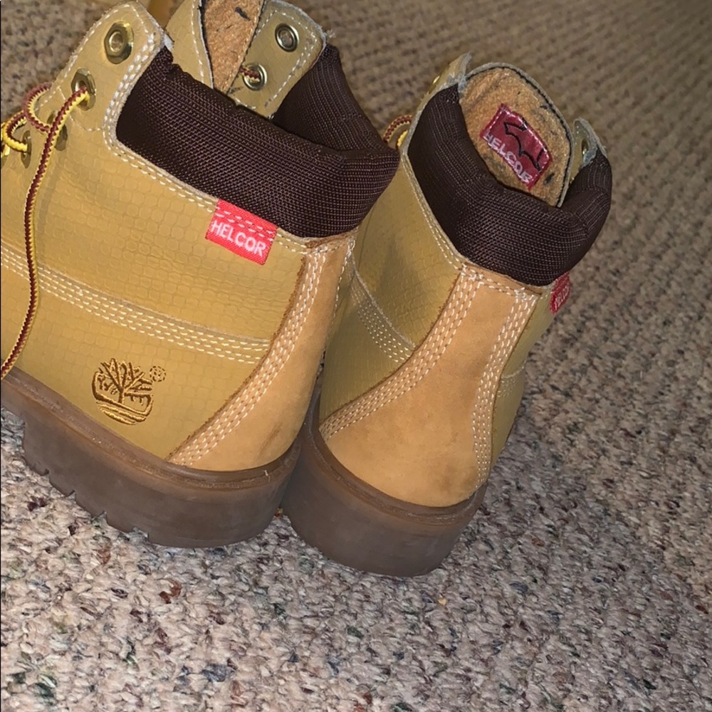 Timberlands - Picture 2 of 2
